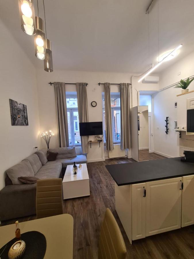 Akacfa Boutique Apartment Budapest Eksteriør bilde