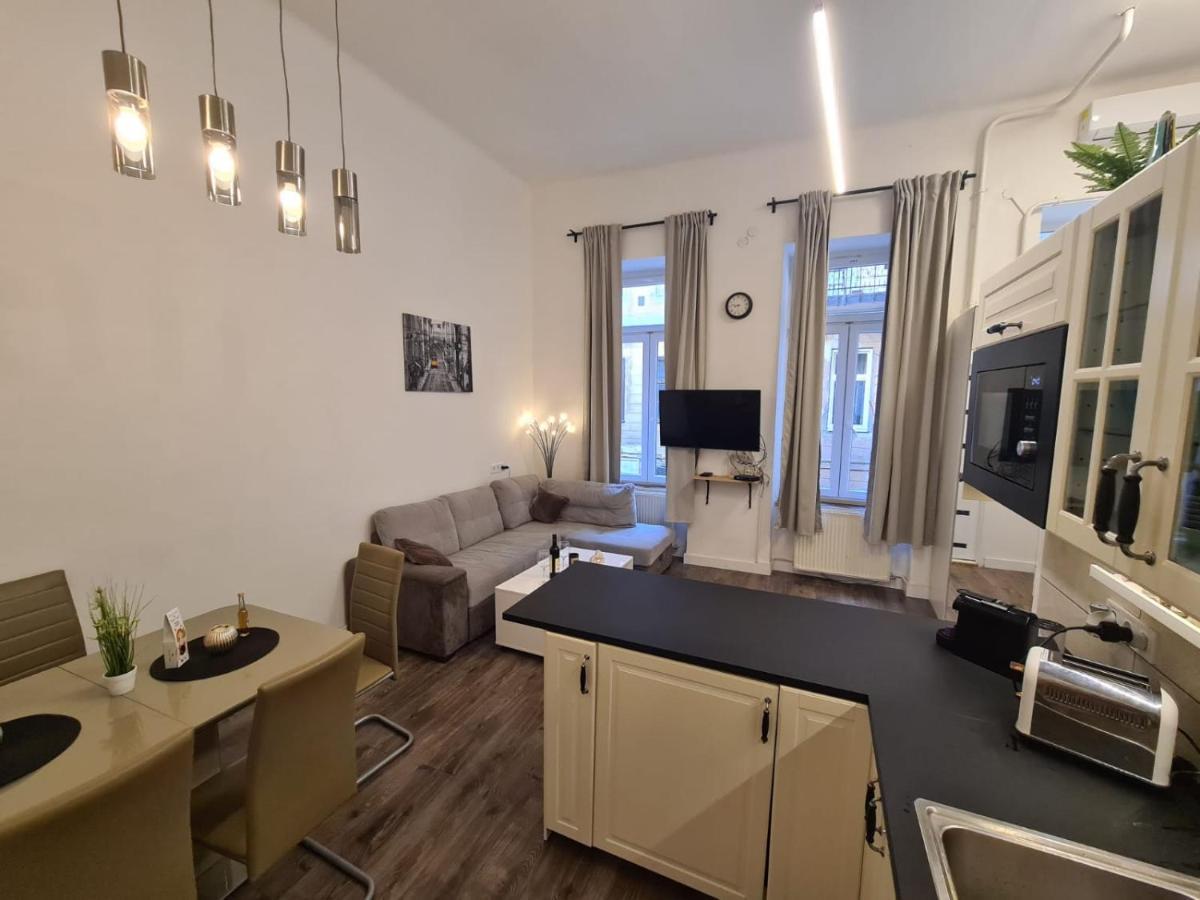 Akacfa Boutique Apartment Budapest Eksteriør bilde